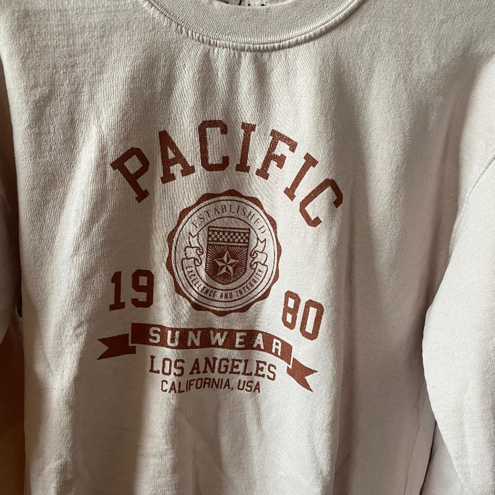PacSun crewneck